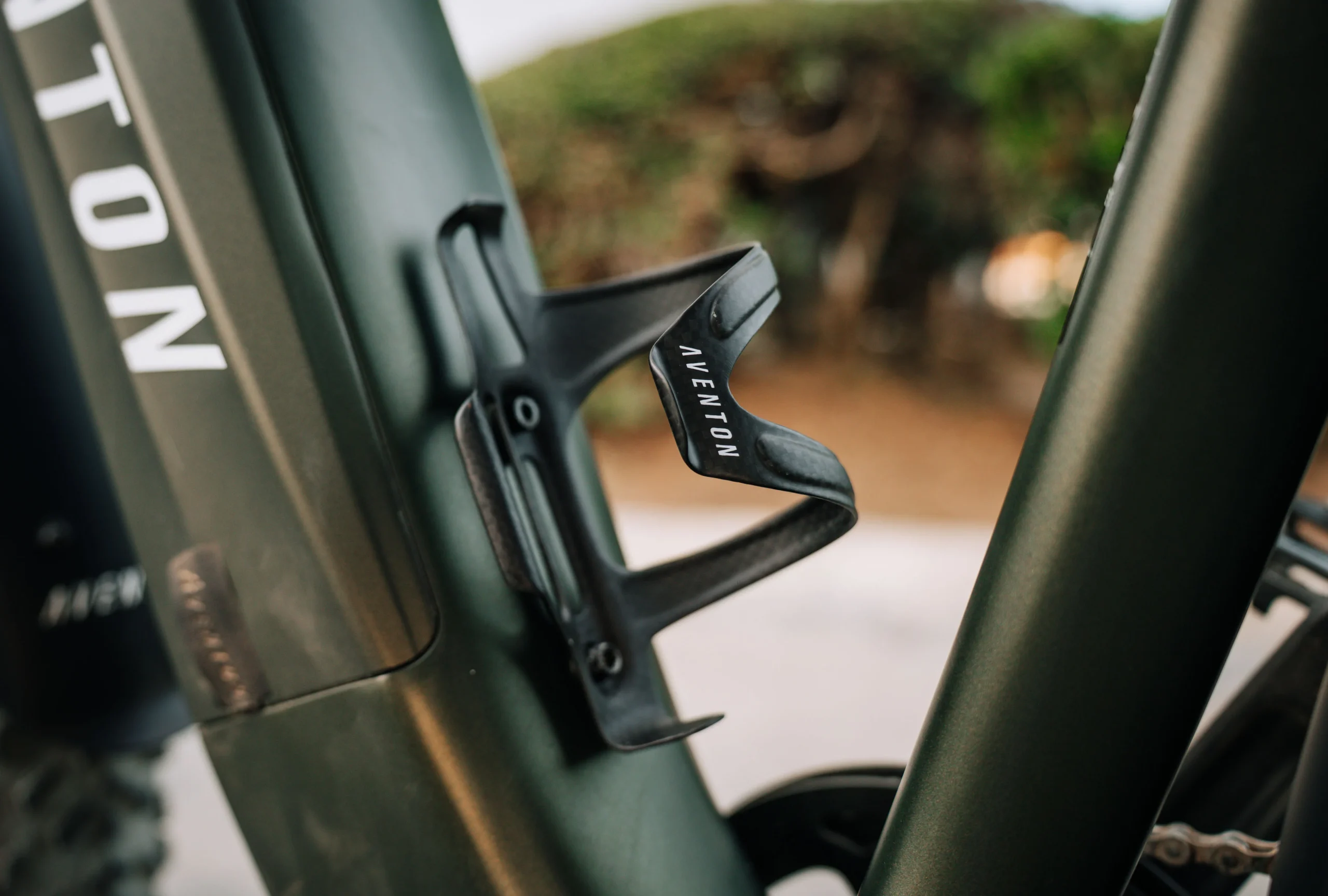 Aventon Carbon Water Bottle Cage - Image 9