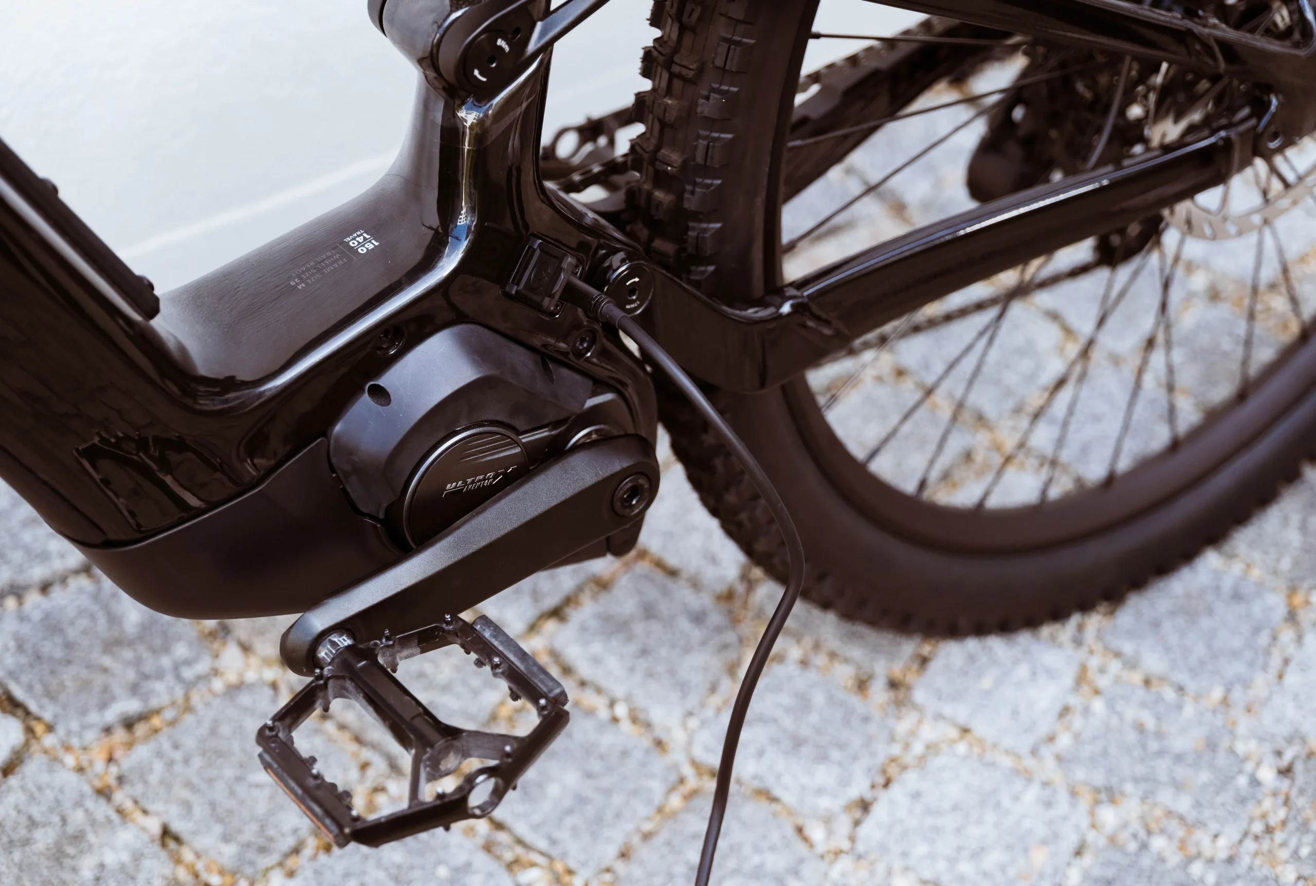 Aventon Fast Charger - Image 6